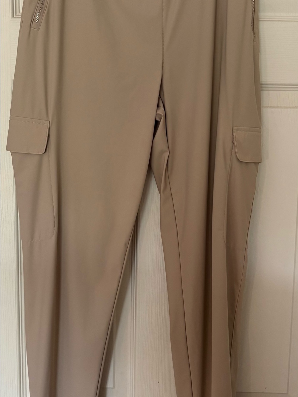Women's Tan Cargo dri Pants Old Navy Medium Tall